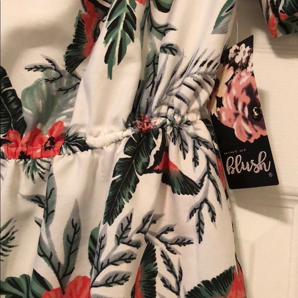 Jr’s Off The Shoulder Dress sz.Small - Picture 4 of 7